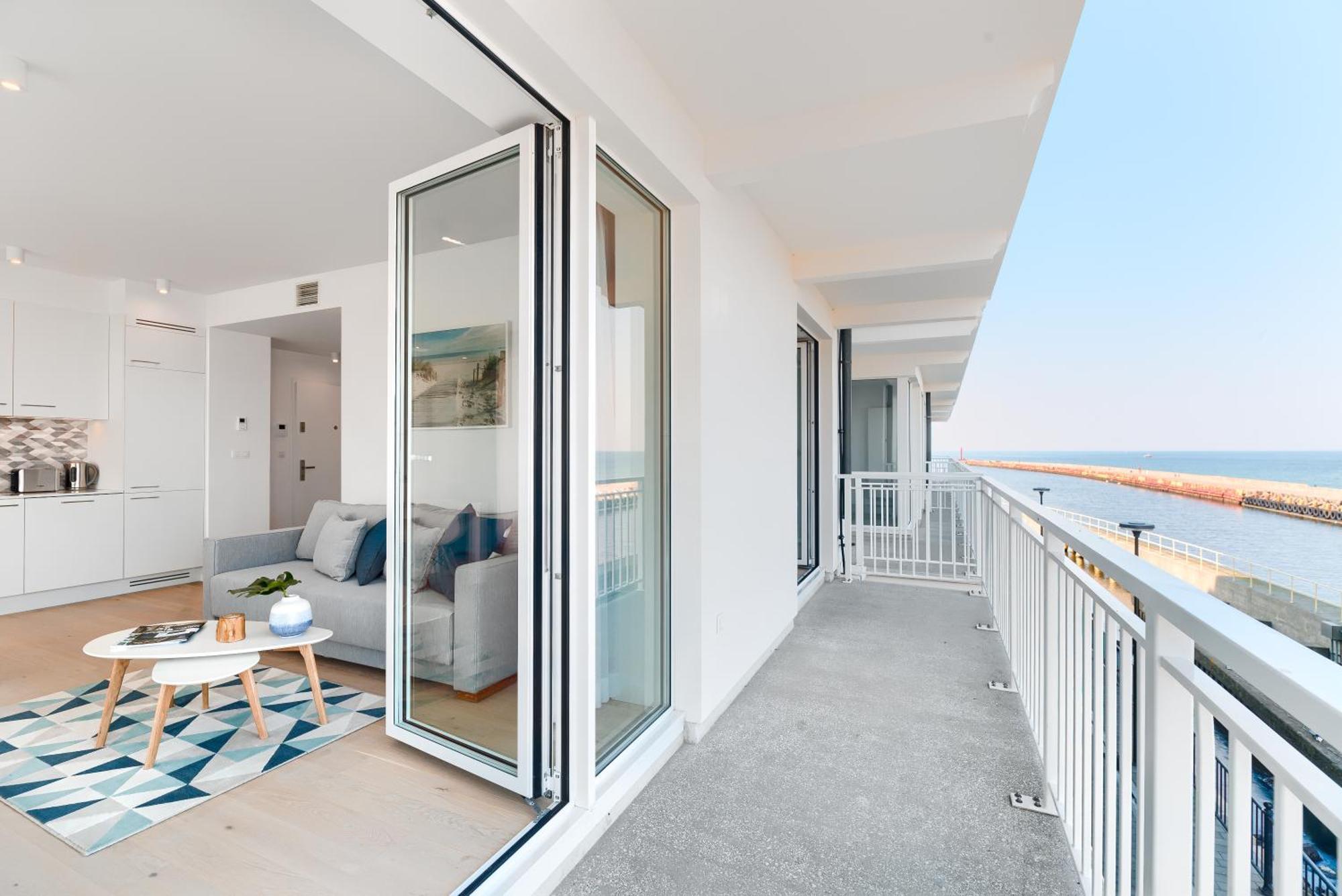 Sea Collection By Marina Royale Aparthotel Darlowo Exterior photo